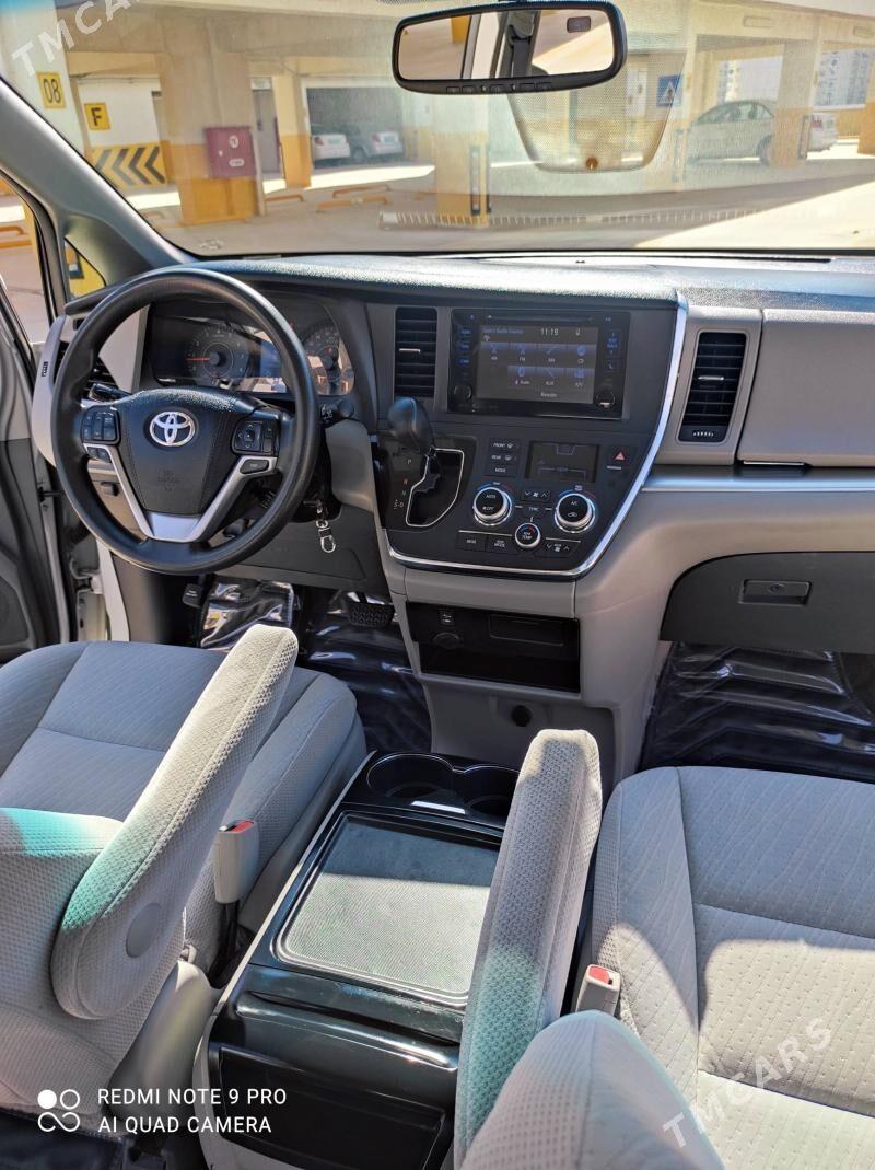 Toyota Sienna 2015 - 344 000 TMT - Мир 2 - img 7