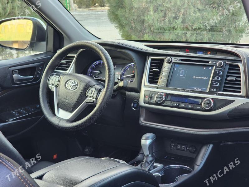 Toyota Highlander 2018 - 435 000 TMT - Ашхабад - img 9