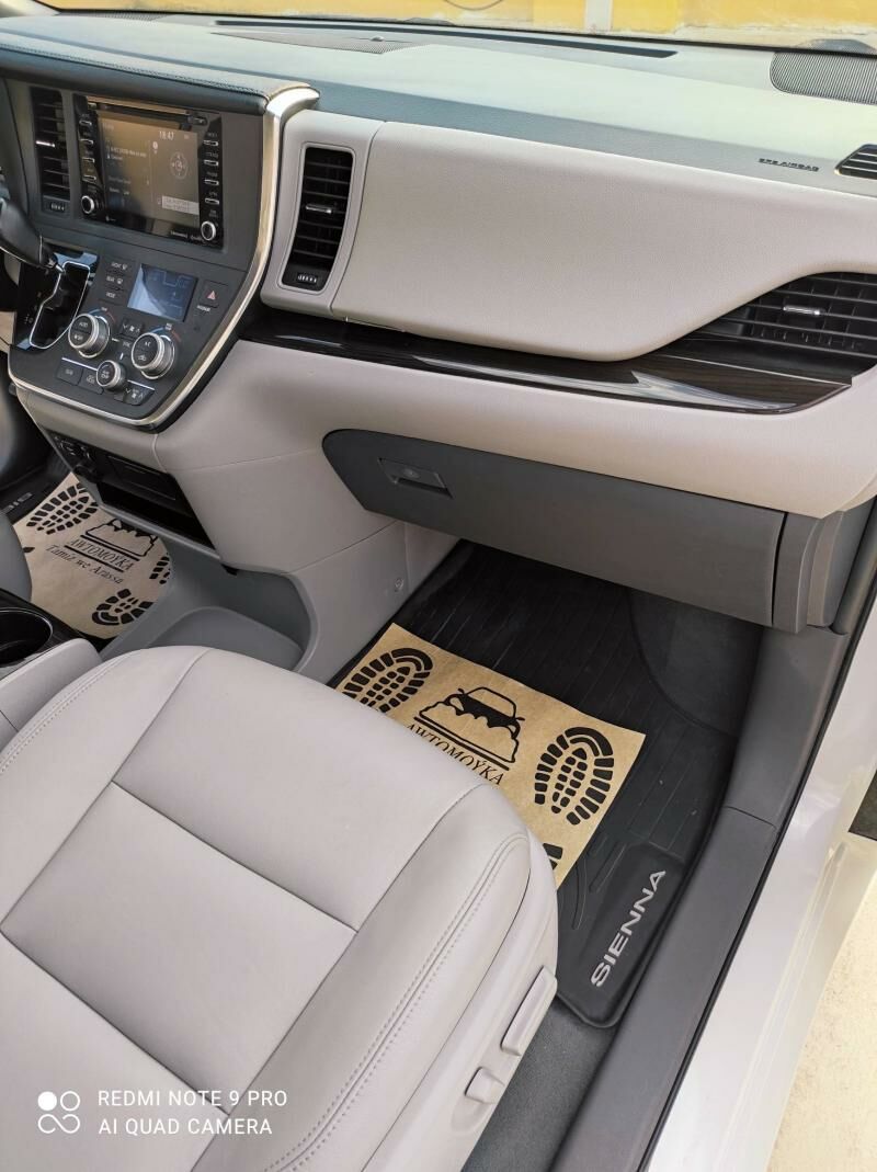 Toyota Sienna 2020 - 439 000 TMT - Мир 2 - img 9