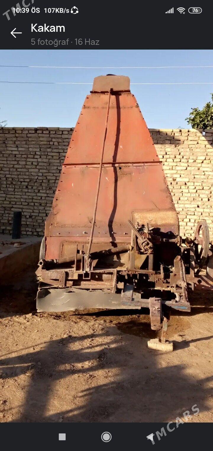 MTZ 80 2008 - 15 000 TMT - Baýramaly - img 1