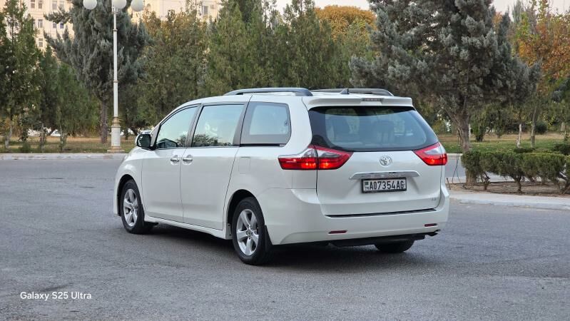 Toyota Sienna 2020 - 355 000 TMT - Ашхабад - img 3