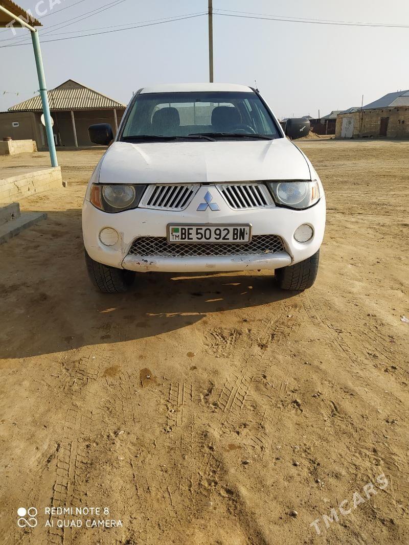 Mitsubishi L200 2007 - 85 000 TMT - Esenguly - img 5