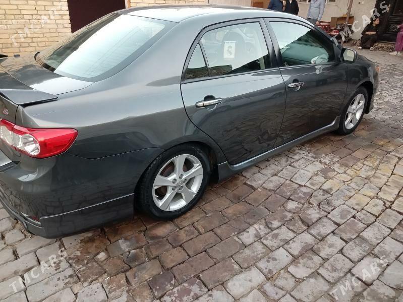 Toyota Corolla 2011 - 185 000 TMT - Туркменабат - img 4