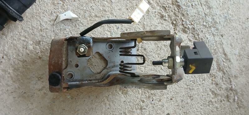 Hundai Elantra. 1 000 TMT - Büzmeýin - img 3