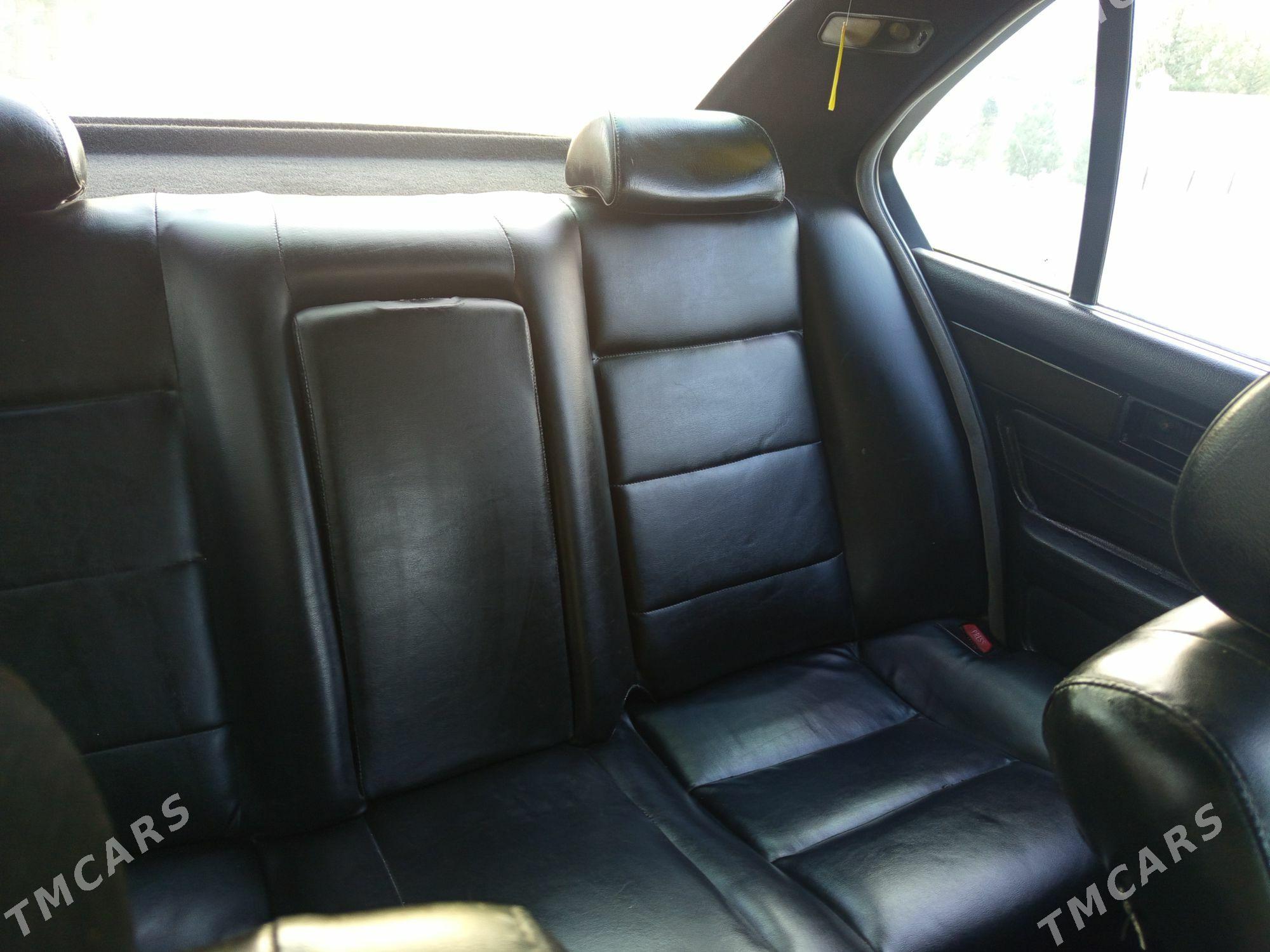 BMW 520 1990 - 65 000 TMT - Balkanabat - img 5