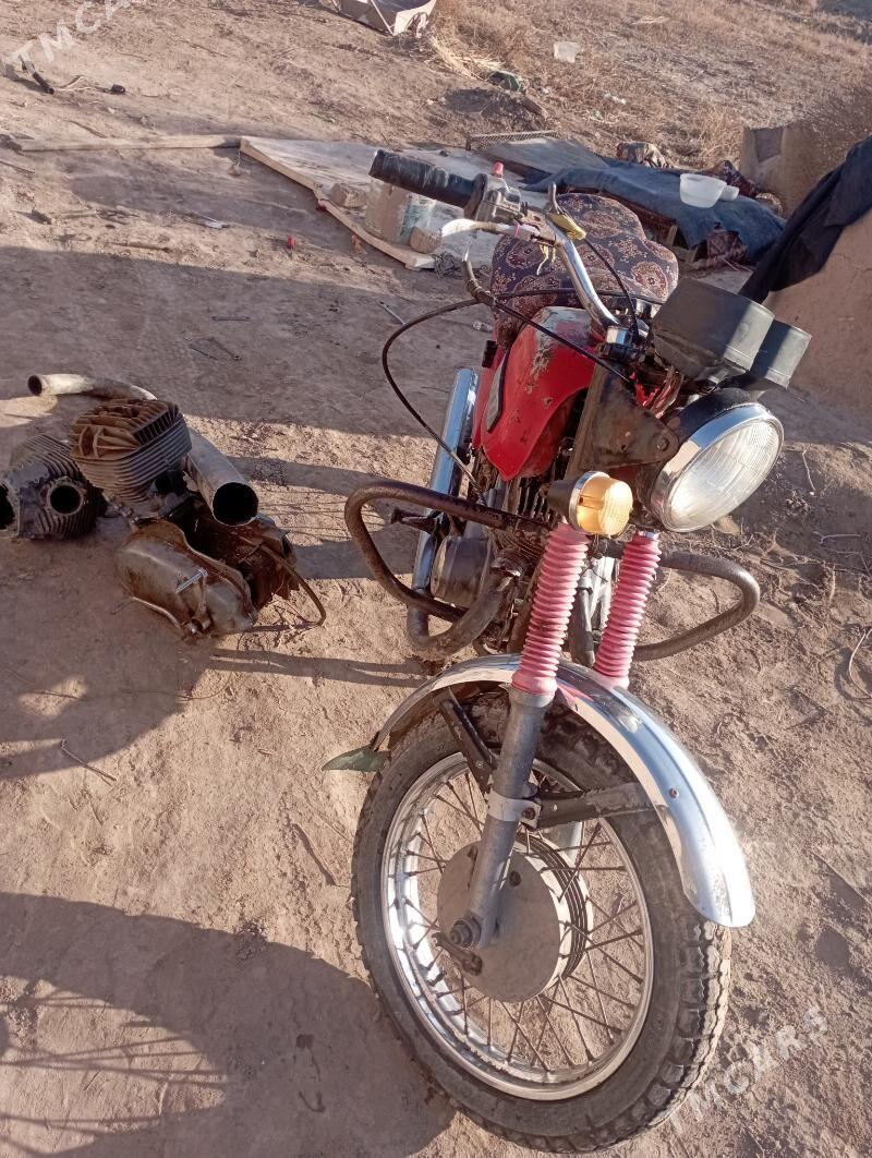 Iž Planeta 5 2011 - 10 000 TMT - Türkmenbaşy etr. - img 3