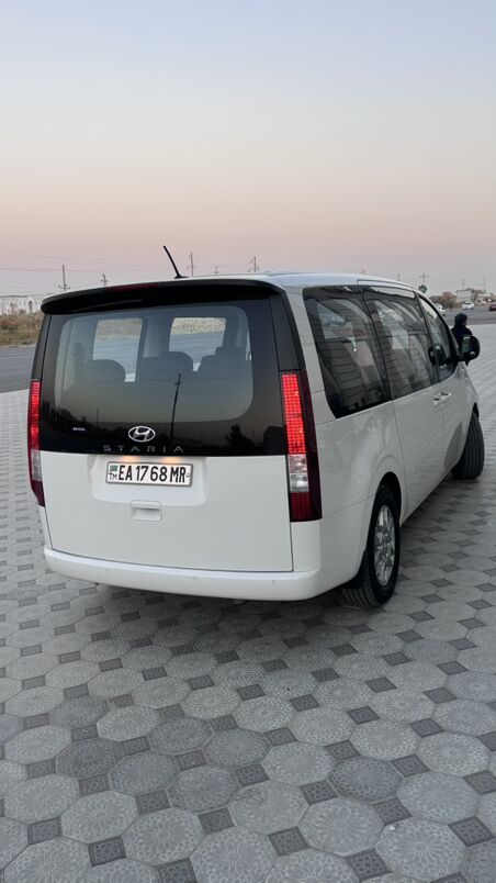 Hyundai Staria 2022 - 430 000 TMT - Ашхабад - img 4