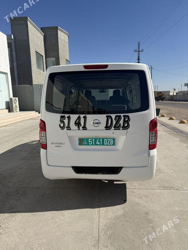 Nissan Urvan 2020 - 275 000 TMT - Дашогуз - img 3