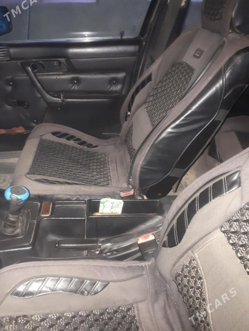 BMW 520 1989 - 34 000 TMT - Çärjew - img 3
