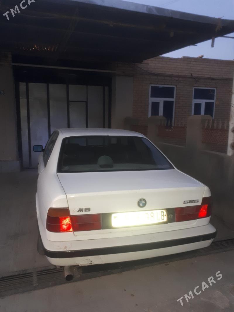 BMW 520 1989 - 34 000 TMT - Çärjew - img 2