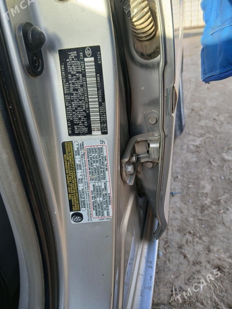 Toyota Camry 2004 - 165 000 TMT - Бузмеин - img 9