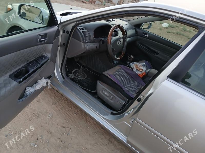 Toyota Camry 2004 - 165 000 TMT - Бузмеин - img 2