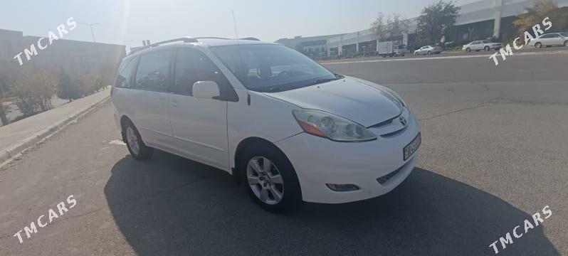 Toyota Sienna 2004 - 210 000 TMT - Мары - img 4
