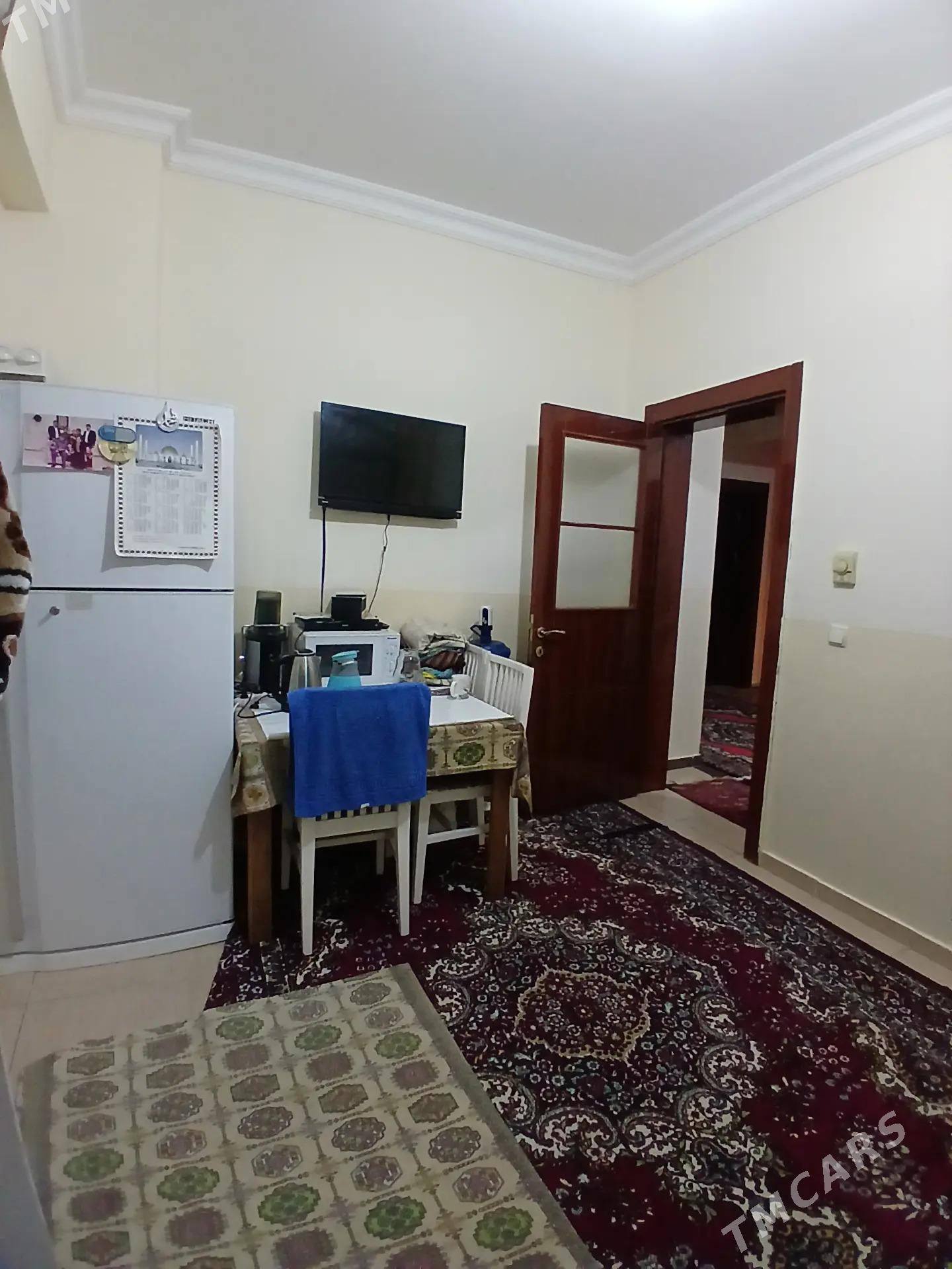 Satlyk 4/3 etajy 3kom 98m² - Köşi - img 7