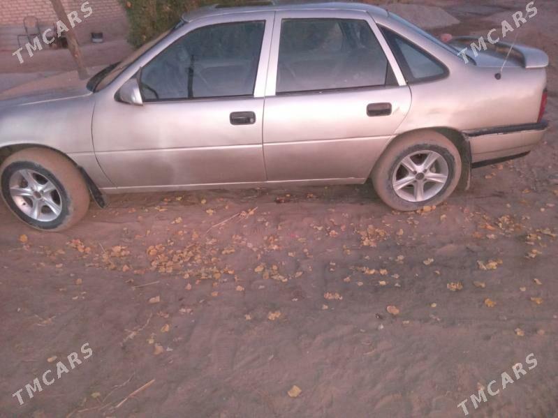 Opel Vectra 1991 - 24 000 TMT - Сейди - img 4