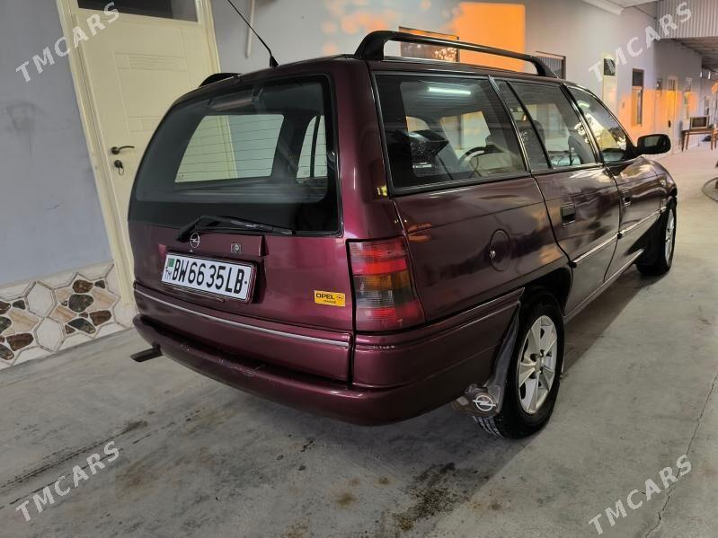Opel Astra 1995 - 50 000 TMT - Дянев - img 5