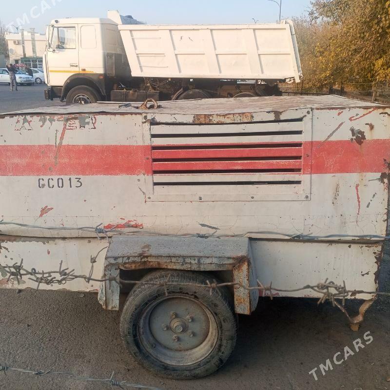 komperes - 8 mkr - img 3