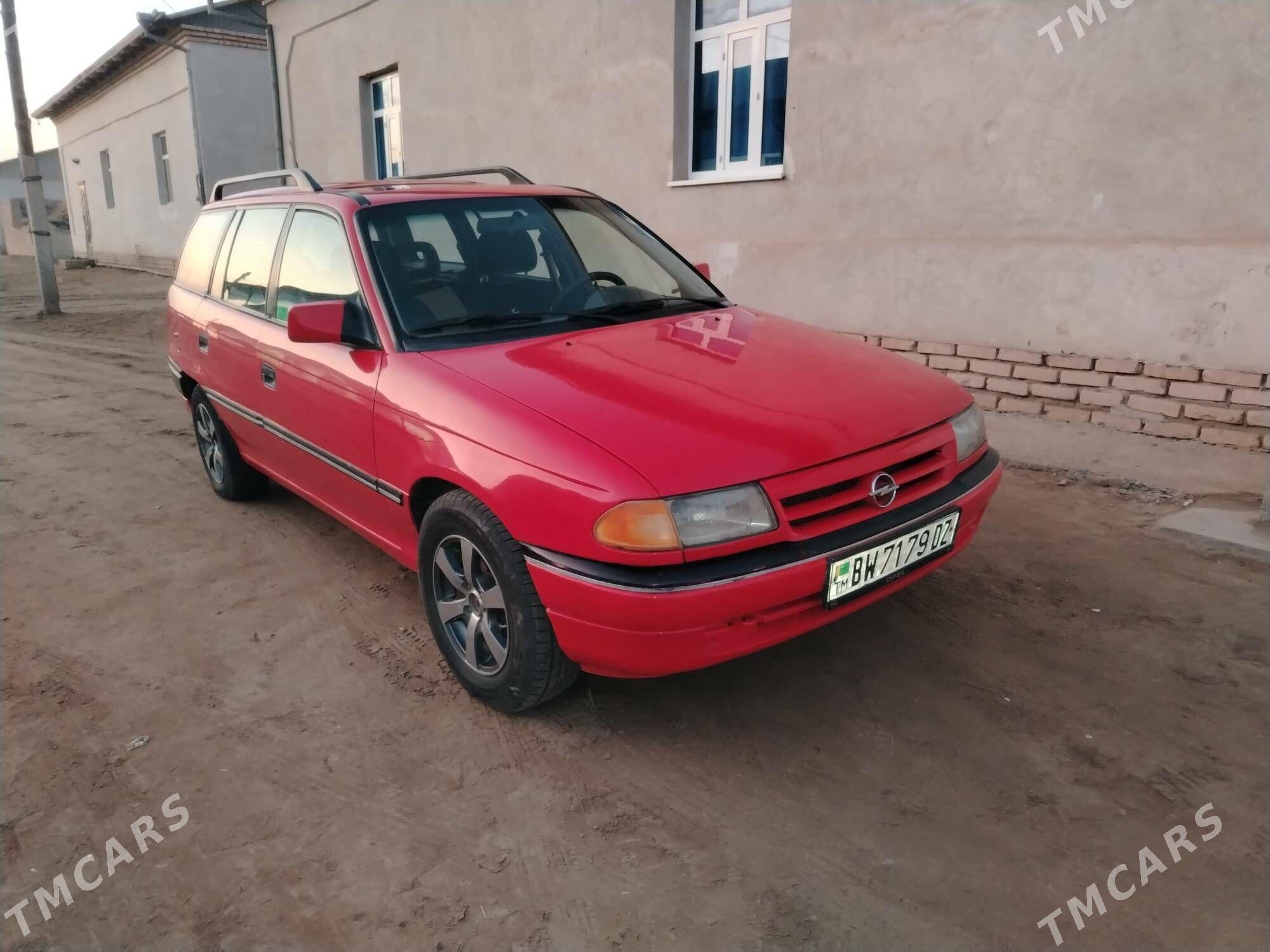 Opel Astra 1994 - 45 000 TMT - Гурбансолтан Едже - img 7