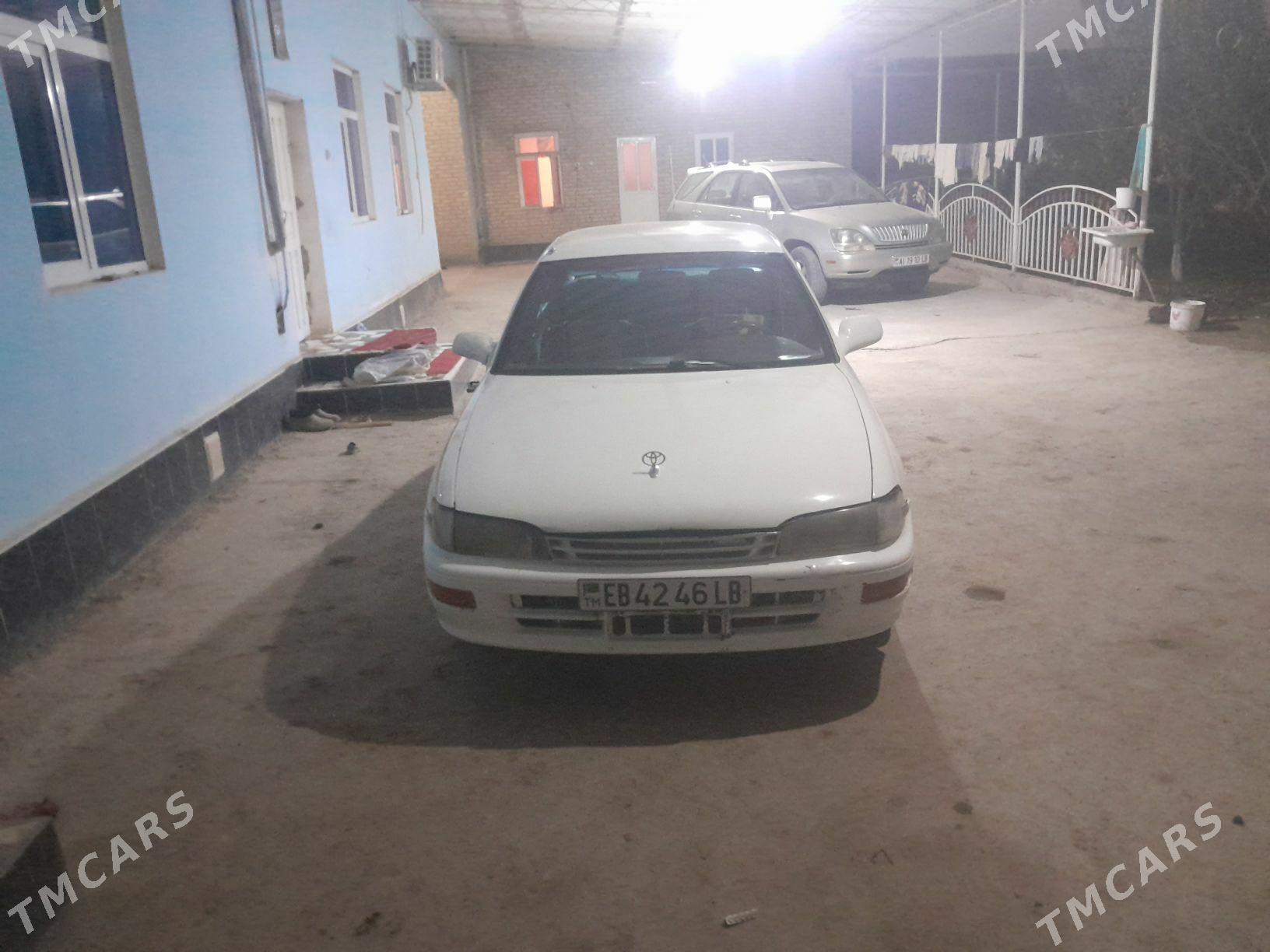 Toyota Corolla 1993 - 40 000 TMT - Сакар - img 1