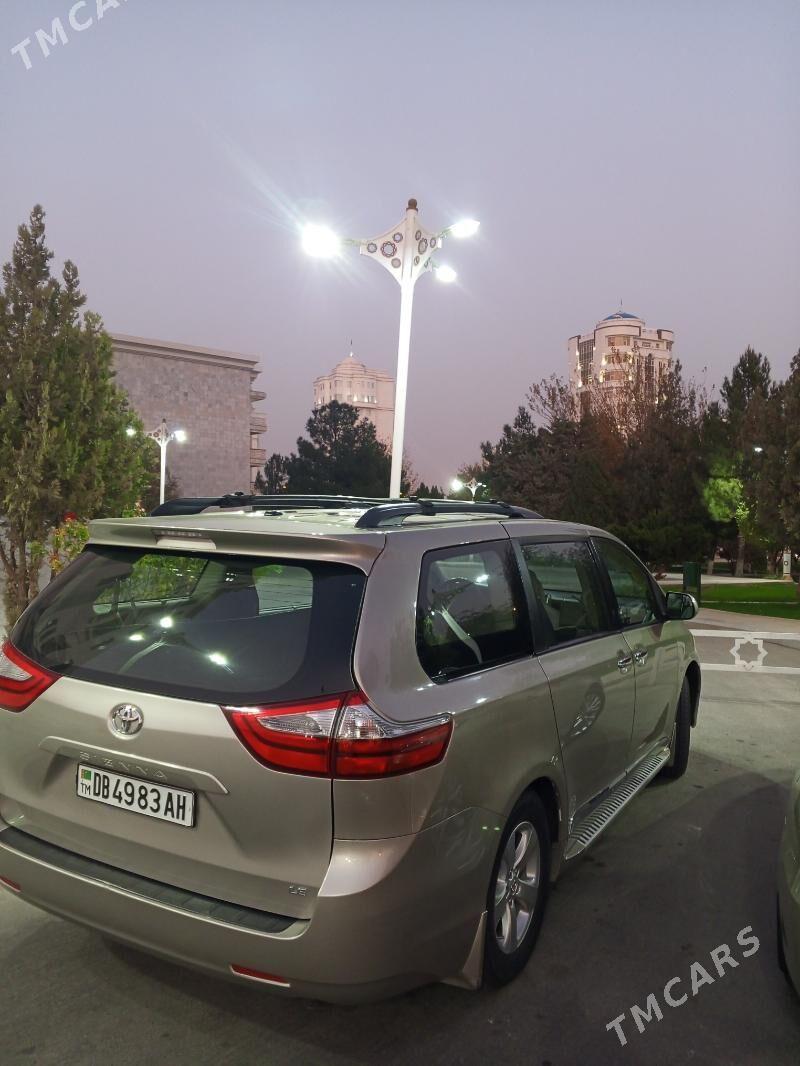 Toyota Sienna 2017 - 350 000 TMT - Ашхабад - img 3