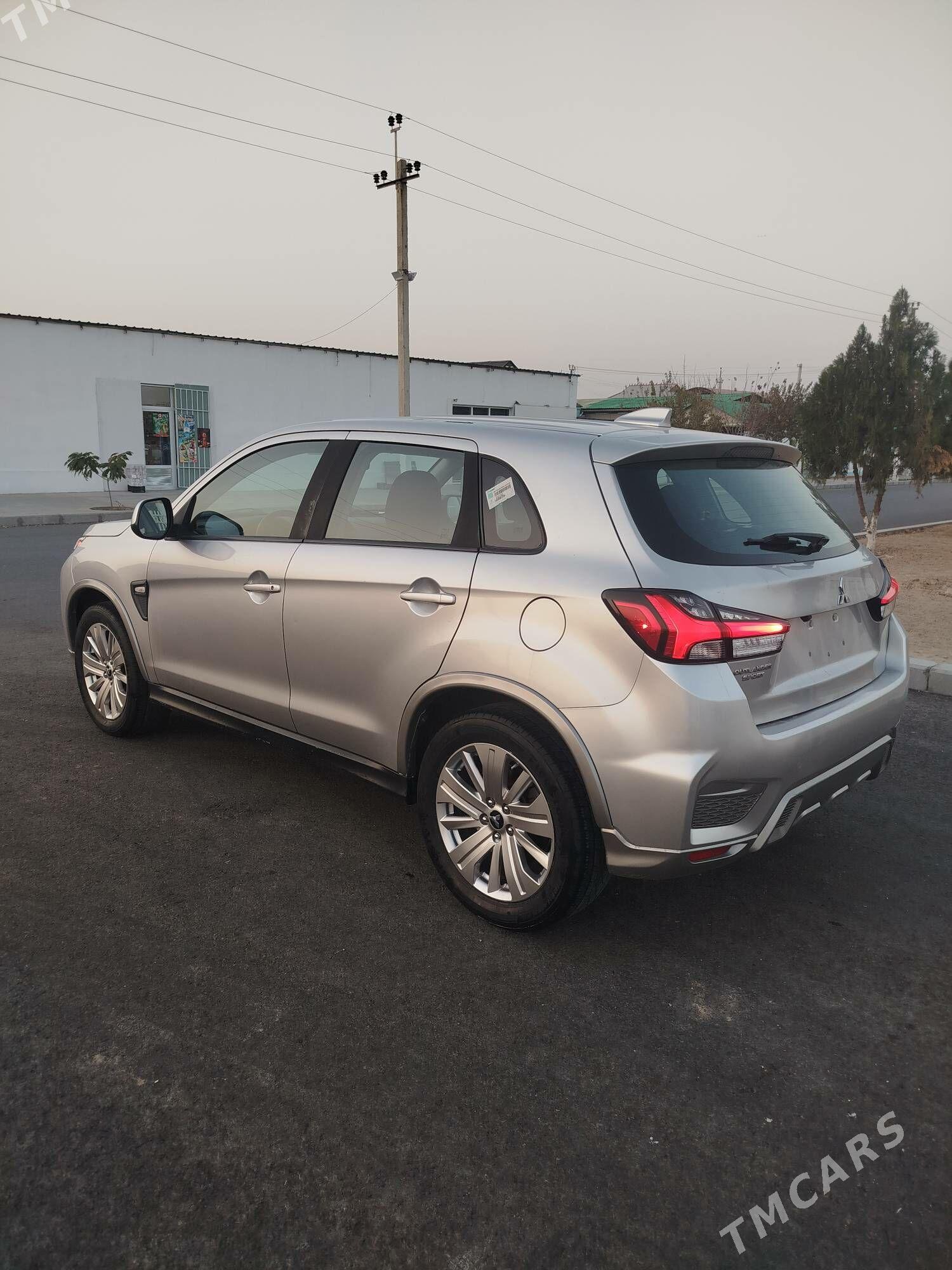 Mitsubishi Outlander Sport 2020 - 260 000 TMT - Büzmeýin - img 4