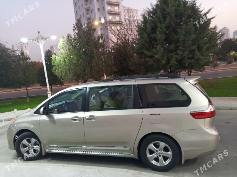 Toyota Sienna 2017 - 350 000 TMT - Ашхабад - img 5