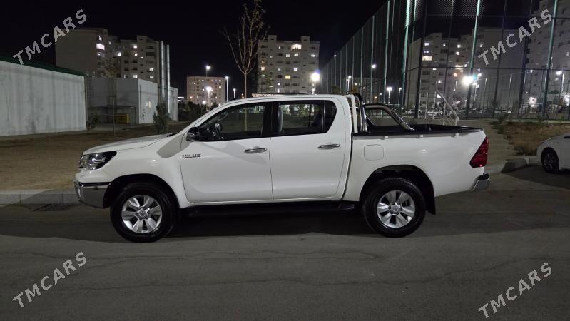 Toyota Hilux 2020 - 500 000 TMT - Aşgabat - img 4