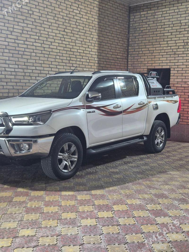Toyota Hilux 2025 - 670 000 TMT - Мары - img 2