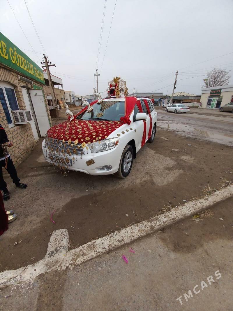 Toyota Highlander 2010 - 250 000 TMT - Мары - img 4