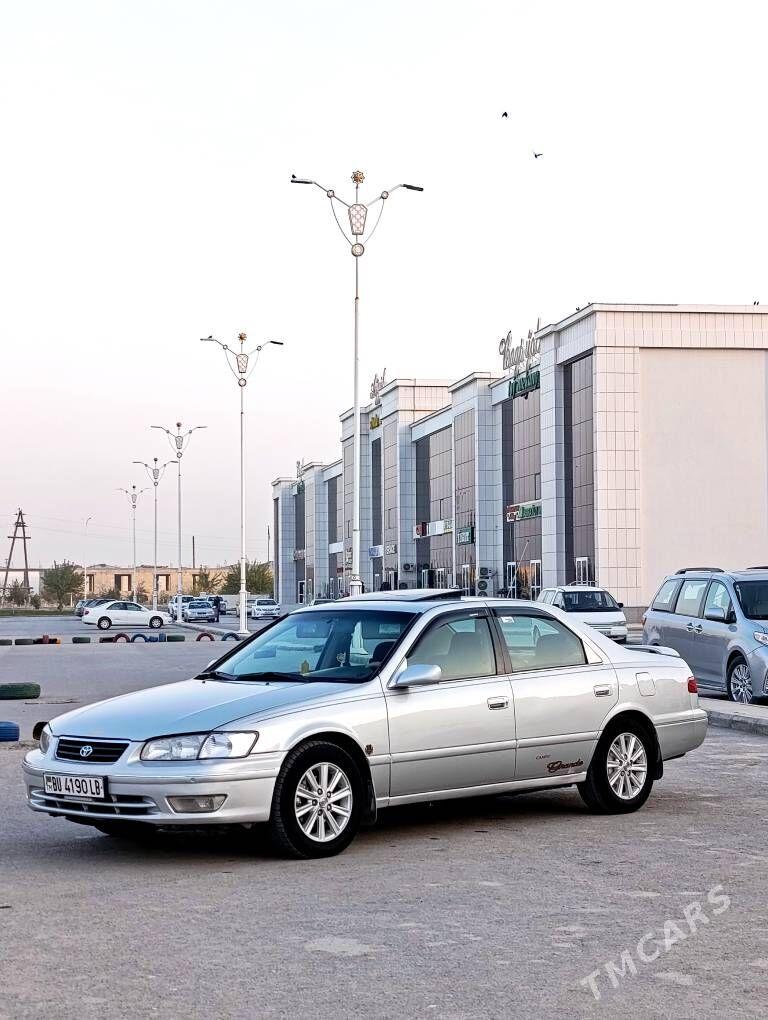 Toyota Camry 2000 - 150 000 TMT - Керки - img 1