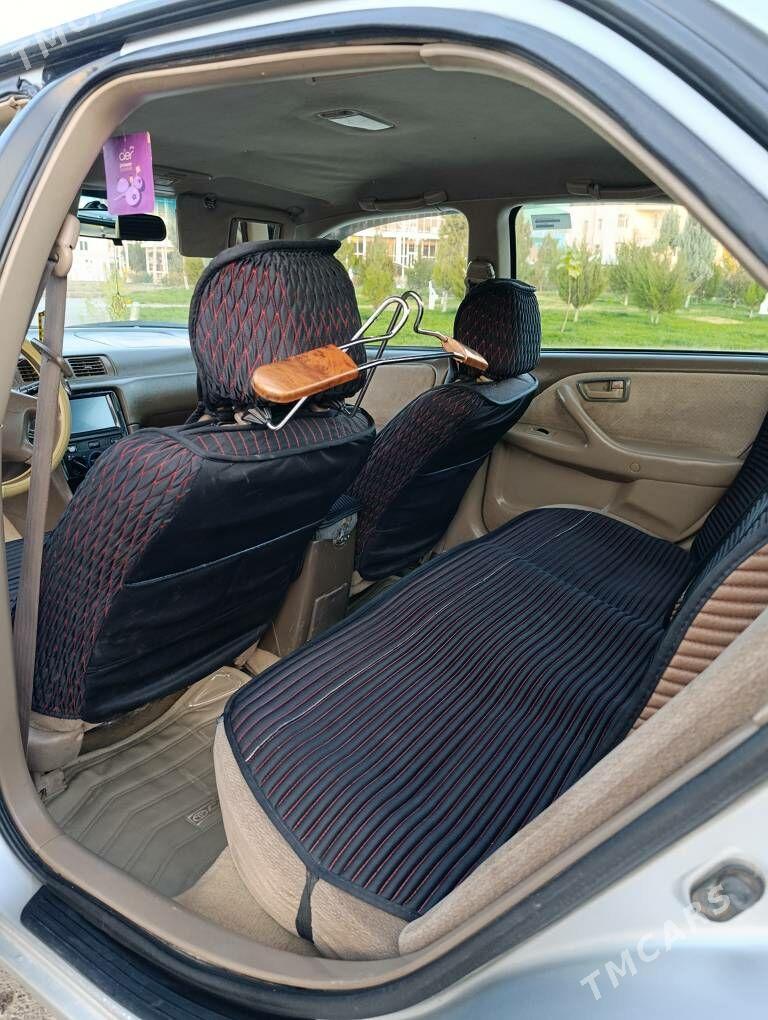 Toyota Camry 2000 - 150 000 TMT - Керки - img 7