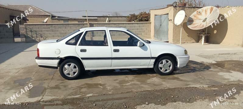 Opel Vectra 1990 - 30 000 TMT - Бахарден - img 2