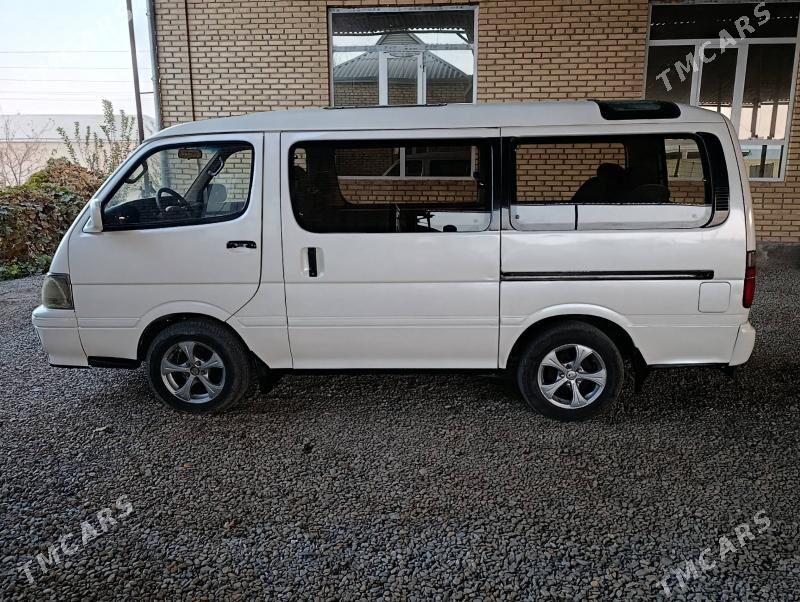 Toyota Hiace 1993 - 70 000 TMT - Мары - img 2