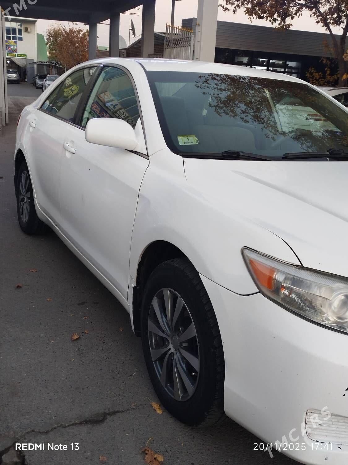 Toyota Camry 2011 - 200 000 TMT - Мары - img 3