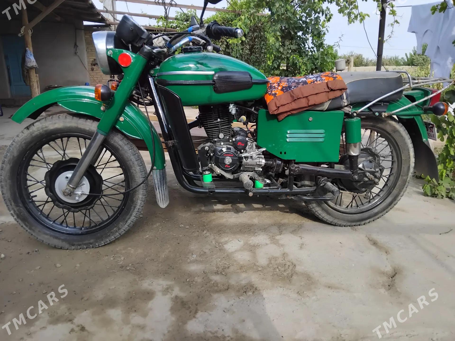 Jawa 300 2015 - 10 500 TMT - Halaç - img 1