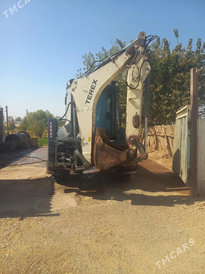 Hidromek HMK 62T 2011 - 600 000 TMT - Aşgabat - img 2