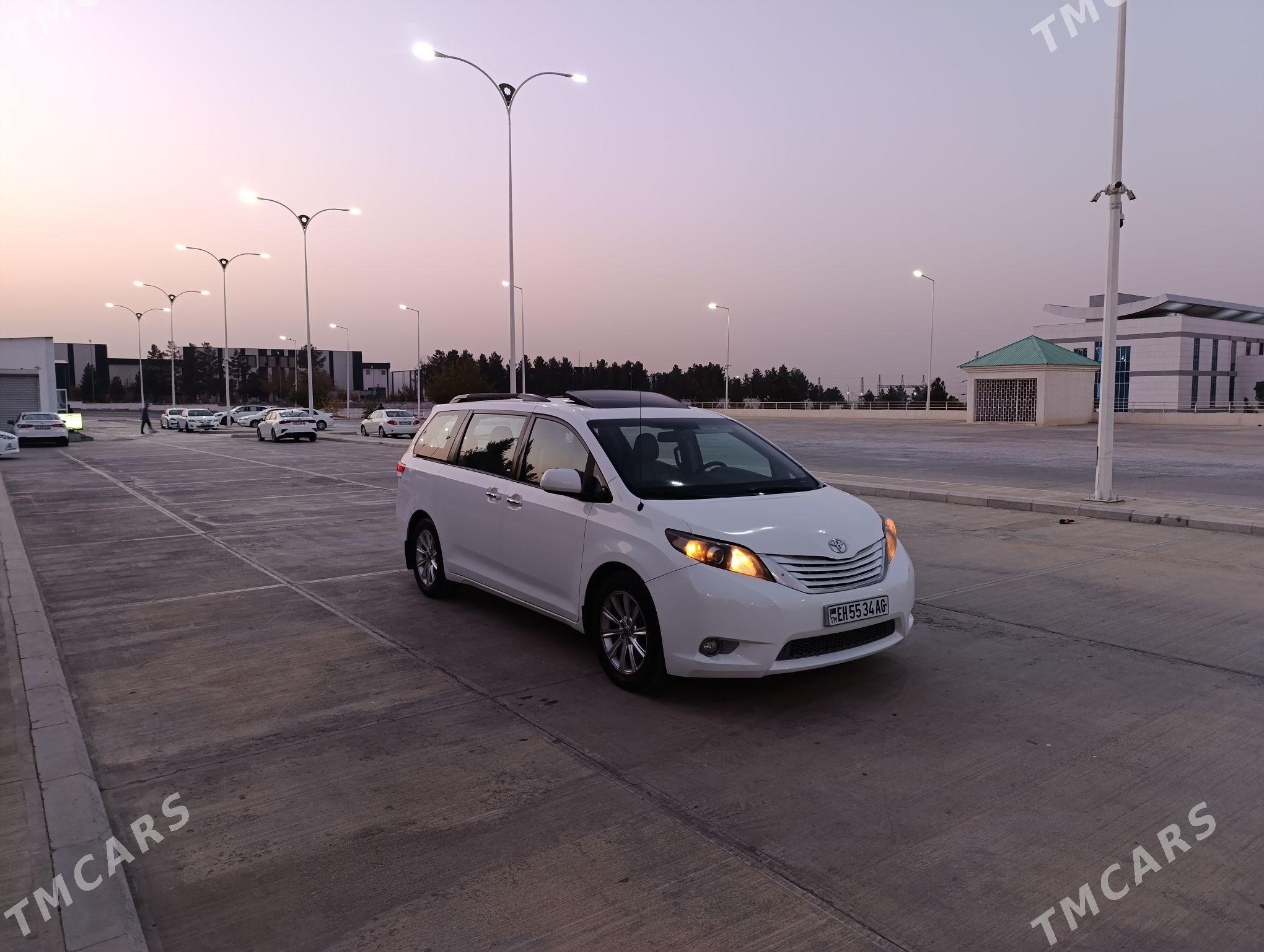 Toyota Sienna 2011 - 290 000 TMT - Ашхабад - img 3