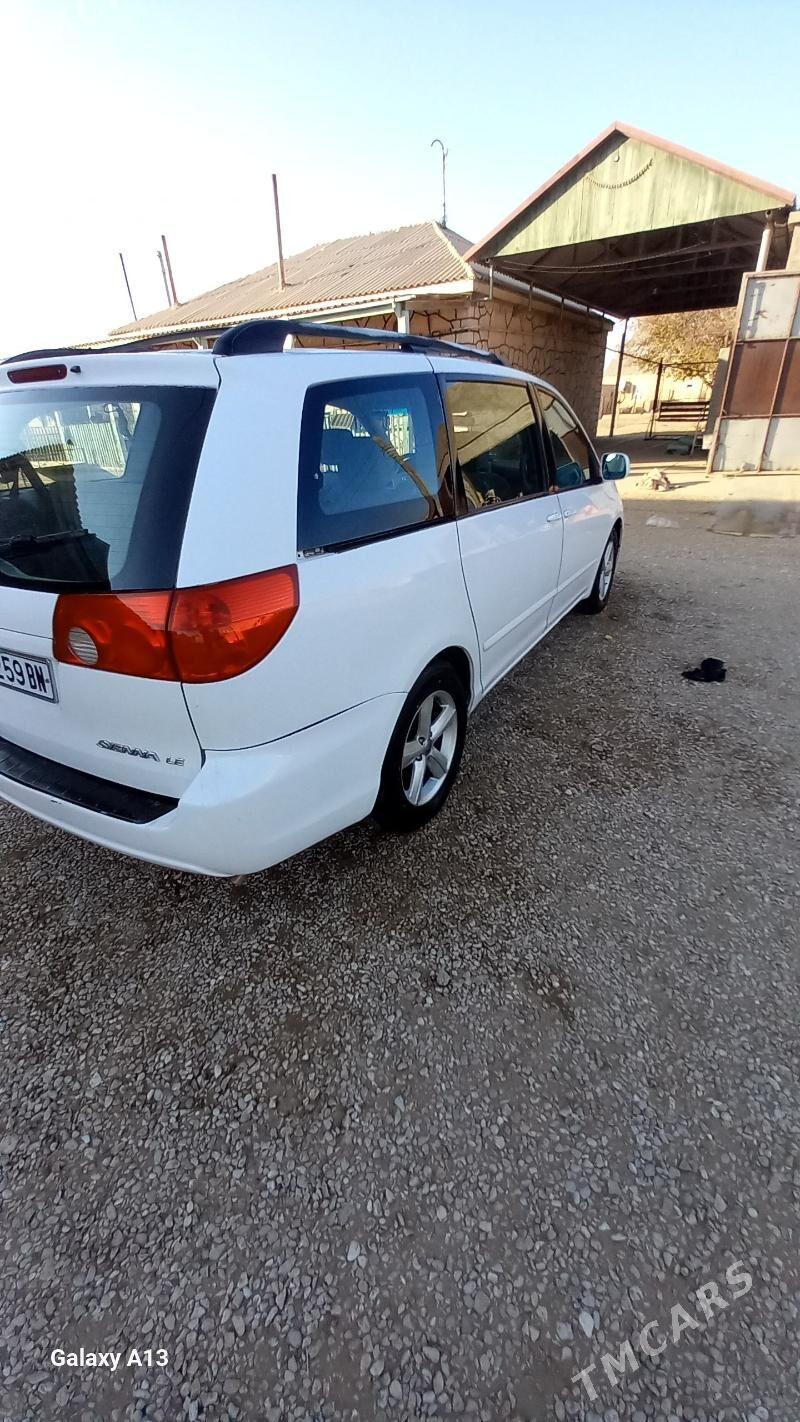 Toyota Sienna 2008 - 220 000 TMT - Эсенгулы - img 1
