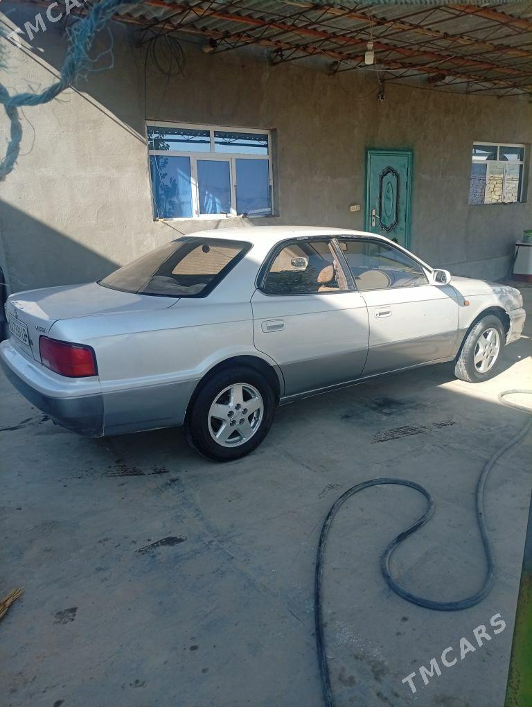 Toyota Vista 1996 - 55 000 TMT - Магданлы - img 3