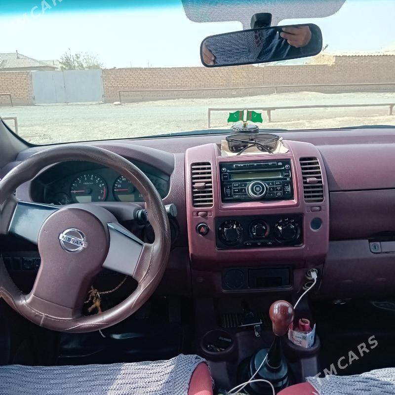 Nissan Navara 2014 - 160 000 TMT - Кака - img 6