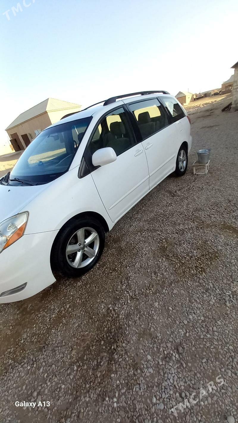 Toyota Sienna 2008 - 220 000 TMT - Эсенгулы - img 3