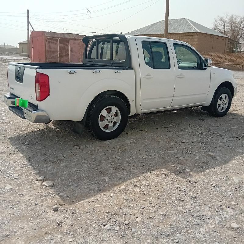 Nissan Navara 2014 - 160 000 TMT - Кака - img 4