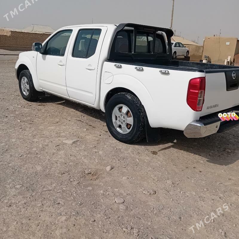 Nissan Navara 2014 - 160 000 TMT - Кака - img 3