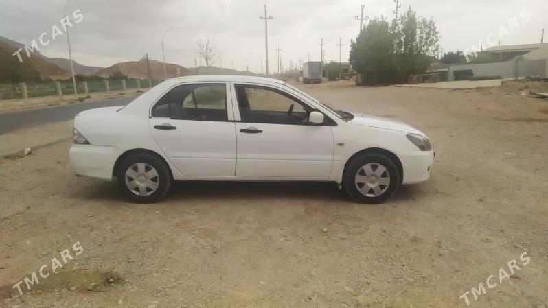 Mitsubishi Lancer 2005 - 76 000 TMT - Балканабат - img 3