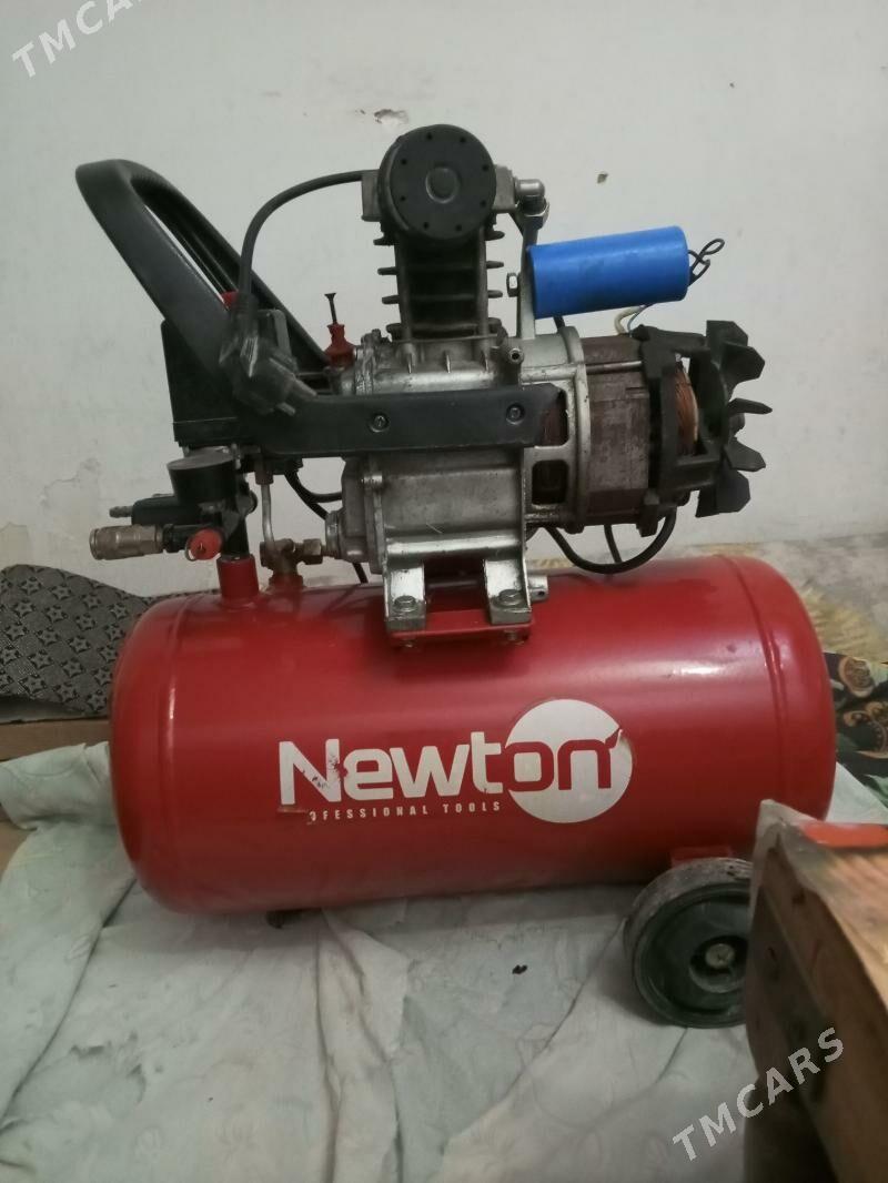 Kampresr - Гурбансолтан Едже - img 1