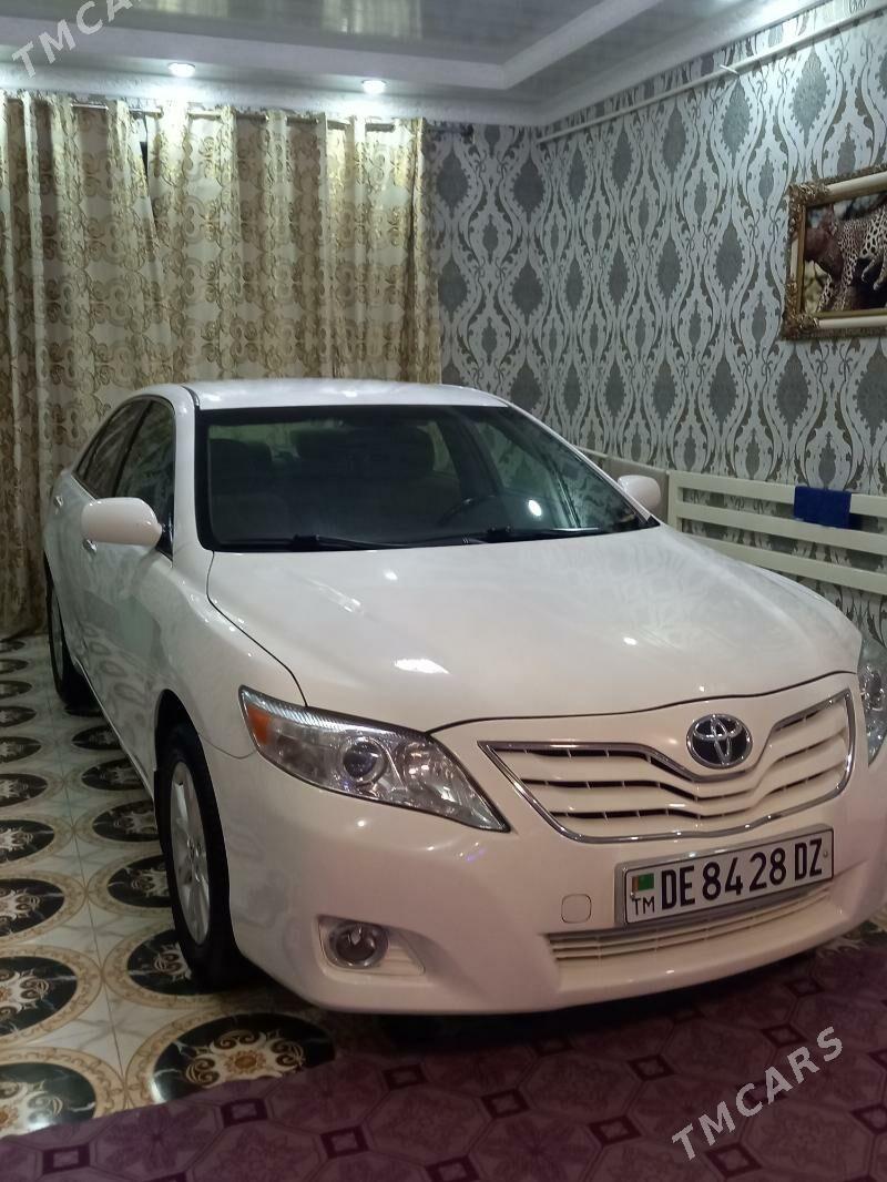 Toyota Camry 2010 - 225 000 TMT - Кёнеургенч - img 4