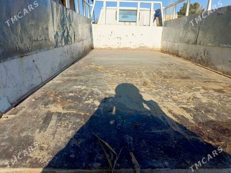 Toyota Dyna 1992 - 70 000 TMT - Farap - img 4