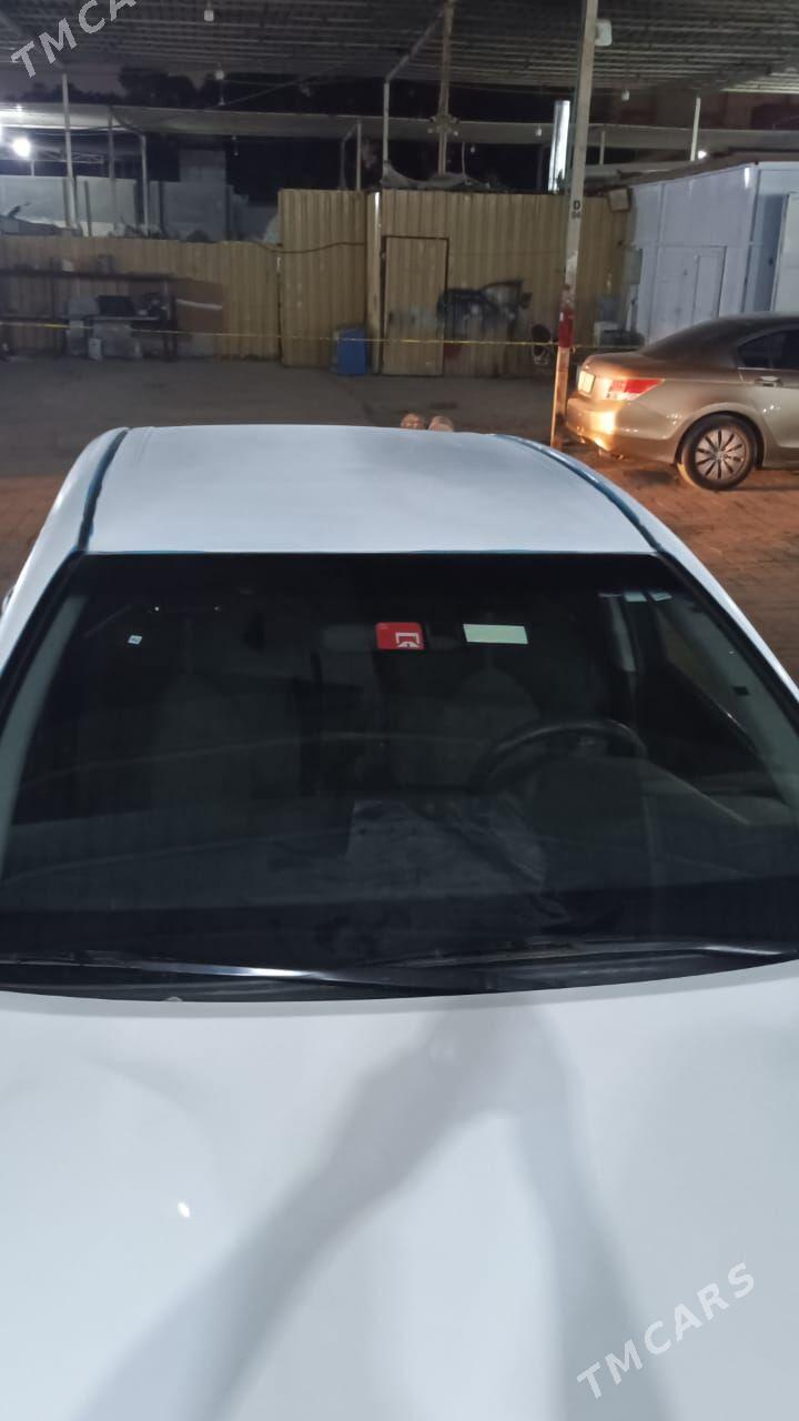 Toyota Camry Hybrid 2021 - 230 000 TMT - Мары - img 2