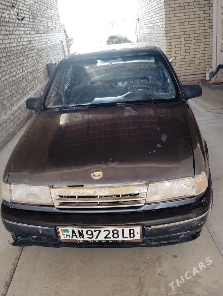 Opel Vectra 1989 - 20 000 TMT - Халач - img 5