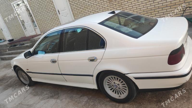 BMW E39 1996 - 70 000 TMT - Мары - img 5